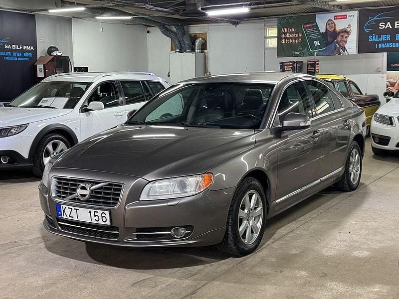 Begagnad Volvo S80 Summum 164 HK (120 kW) 2010 Grå Sedan