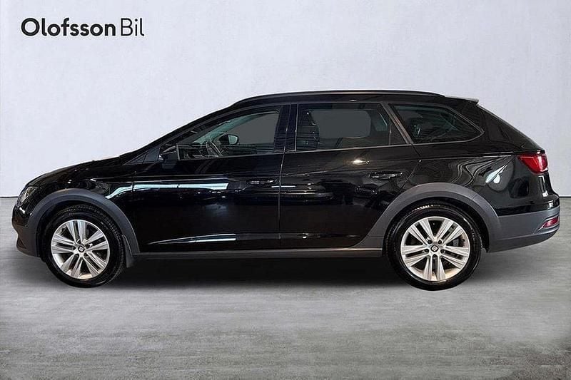 Svart Begagnad 2016 Seat Leon X-Perience Kombi | 119 000 kr (Marknadspris) - Bild 1/4