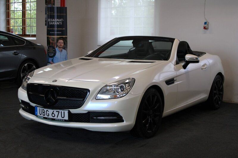 Silver Begagnad 2013 Mercedes SLK200 Cab | 234 900 kr (Marknadspris) - Bild 1/4