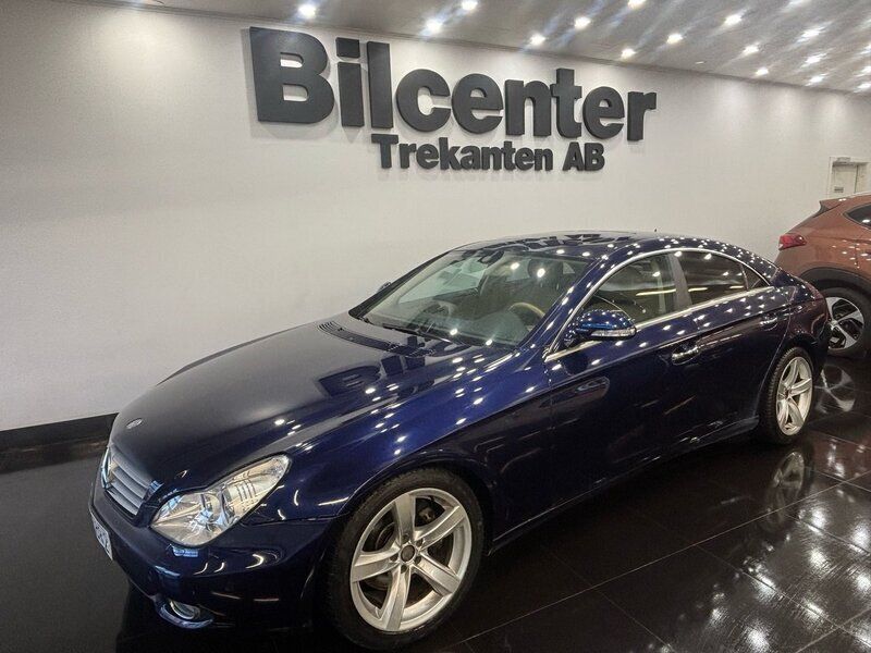 Blå Begagnad 2006 Mercedes CLS350 Sportkupé | 79 900 kr (Marknadspris) - Bild 1/4