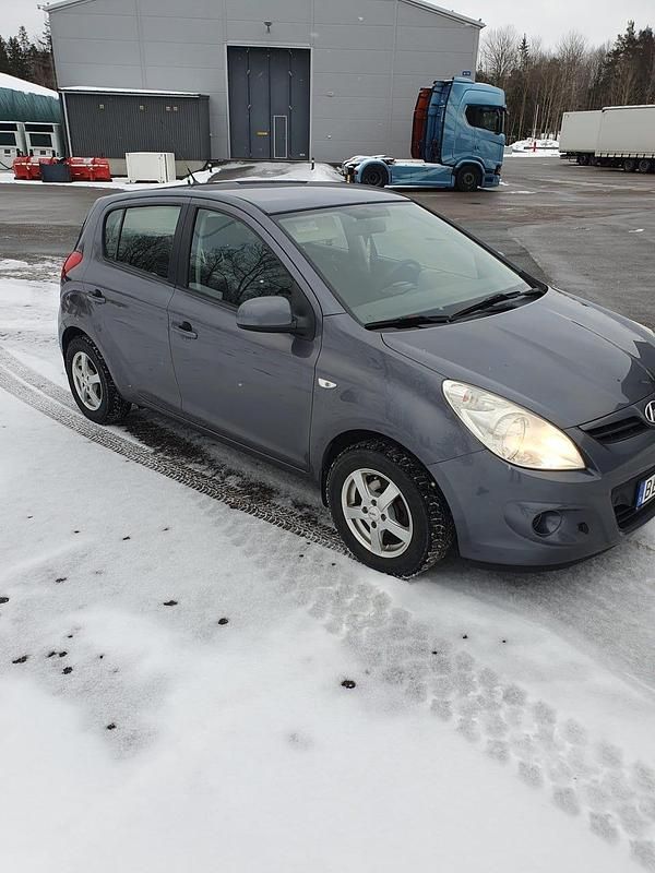 Begagnad Hyundai i20 77 HK (56 kW) 2011 Halvkombi