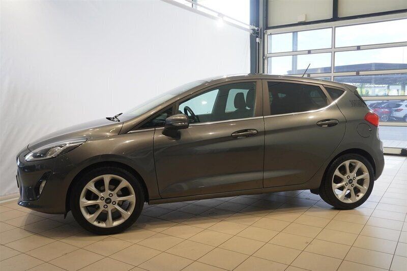 Begagnad Ford Fiesta Titanium 101 HK (74 kW) 2017 Okänd Halvkombi