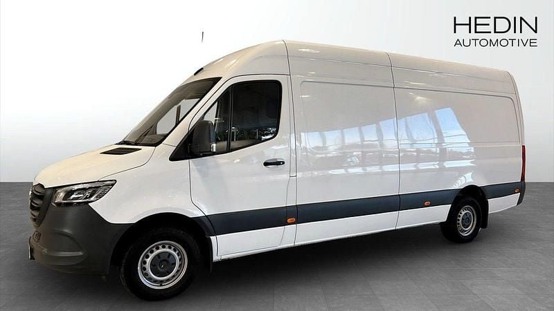 Vit (white) Begagnad 2023 Mercedes Sprinter Van | 461 250 kr (Superpris) - Bild 1/4