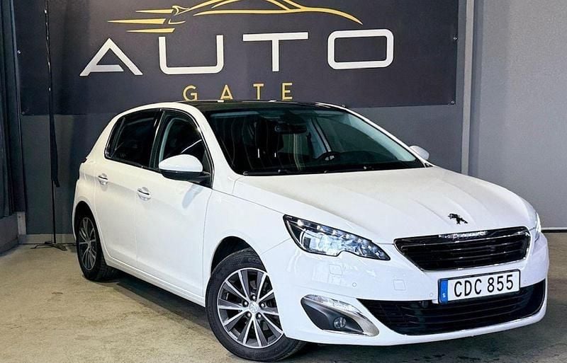 Vit Begagnad 2014 Peugeot 308 Allure Halvkombi | 79 900 kr (Marknadspris) - Bild 1/4