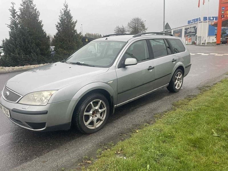 Silver Begagnad 2004 Ford Mondeo Kombi | 11 000 kr (Marknadspris) - Bild 1/4
