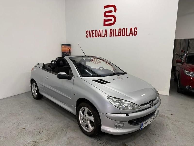 Grå Begagnad 2006 Peugeot 206 CC Cab | 29 900 kr (Bra pris) - Bild 1/4