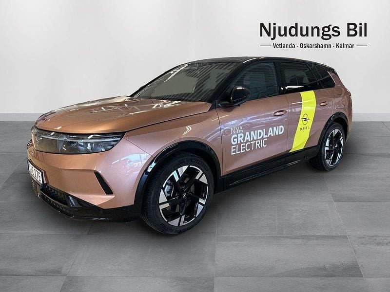 Brun Ny 2024 Opel Grandland Electric SUV | 599 900 kr - Bild 1/4