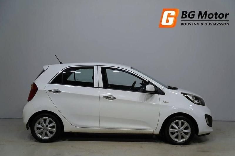 Begagnad Kia Picanto 68 HK (50 kW) 2013 Vit Halvkombi