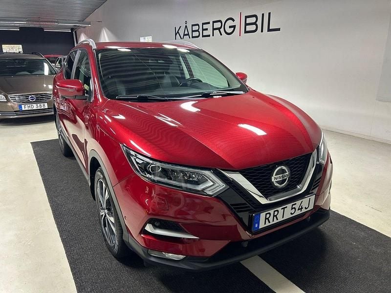 Röd Begagnad 2019 Nissan Qashqai SUV | 179 900 kr (Marknadspris) - Bild 1/4