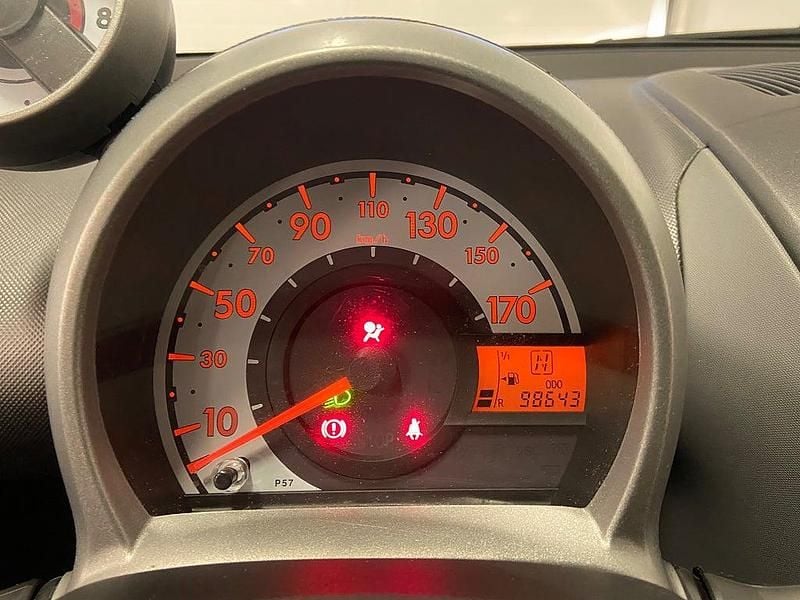 Begagnad Citroën C1 68 HK (50 kW) 2009 Svart Halvkombi