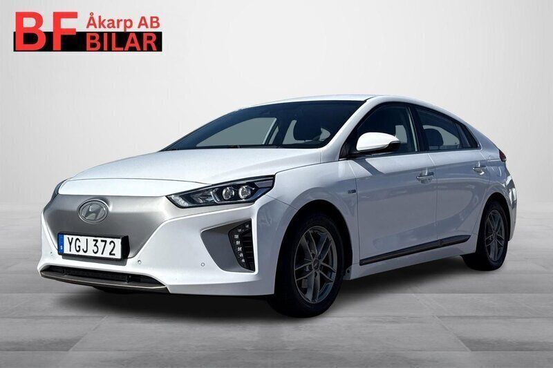 Vit Begagnad 2017 Hyundai Ioniq Premium Sedan | 129 500 kr (Marknadspris) - Bild 1/3