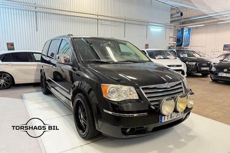 Svart Begagnad 2010 Chrysler Grand Voyager Minibuss | 89 900 kr (Lite dyr) - Bild 1/3