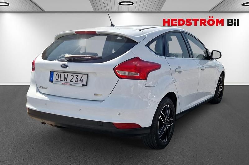 Begagnad Ford Focus 127 HK (93 kW) 2017 Vit Halvkombi