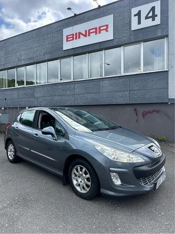 Grå Begagnad 2009 Peugeot 308 Halvkombi | 25 000 kr (Superpris) - Bild 1/4