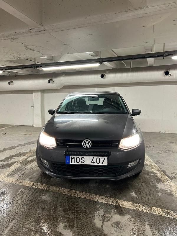 Begagnad VW Polo 90 HK (66 kW) 2010 Halvkombi