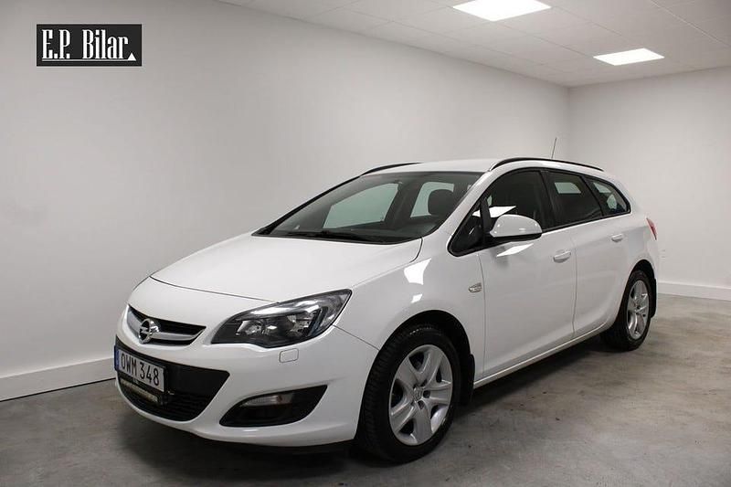 Vit Begagnad 2015 Opel Astra Kombi | 99 800 kr (Marknadspris) - Bild 1/4