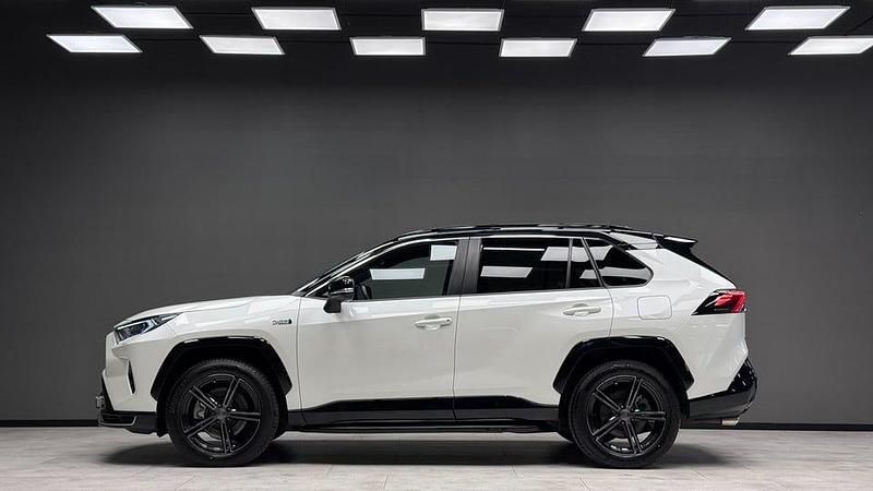 Begagnad Toyota RAV4 Premium 306 HK (225 kW) 2020 Vit SUV