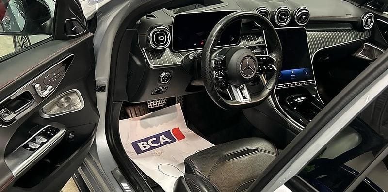 Begagnad Mercedes C43 AMG Premium Plus 408 HK (300 kW) 2023 Hightech silver metallic Sedan