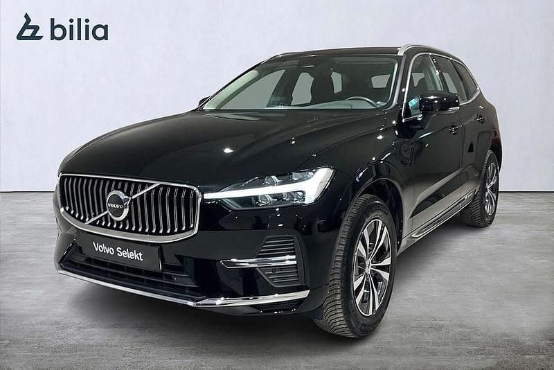 Begagnad Volvo XC60 Core 355 HK (261 kW) 2022 Svart SUV