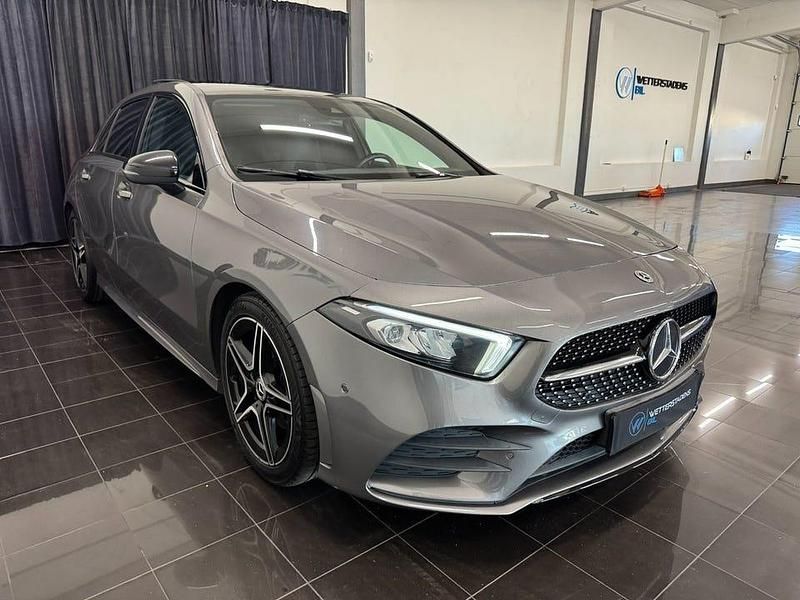 Begagnad Mercedes A180 AMG 136 HK (100 kW) 2019 Mörkgrå (mountain gray  metallic) Halvkombi
