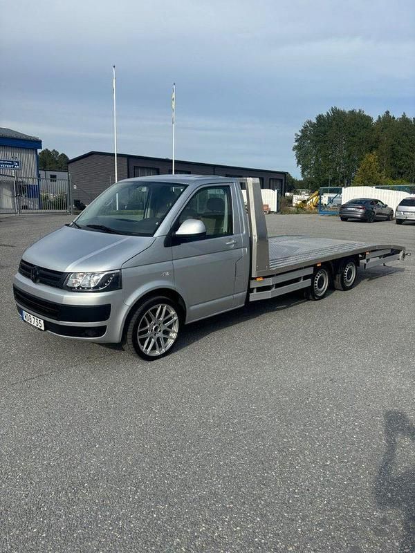 Silver Begagnad 2004 VW T5 Van | 176 500 kr - Bild 1/4