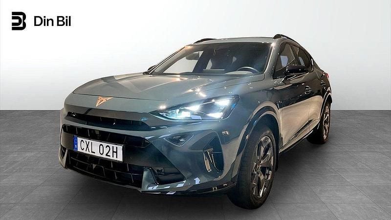 Blå (midnight black metallic) Begagnad 2024 Cupra Formentor SUV | 344 900 kr (Dyr) - Bild 1/4