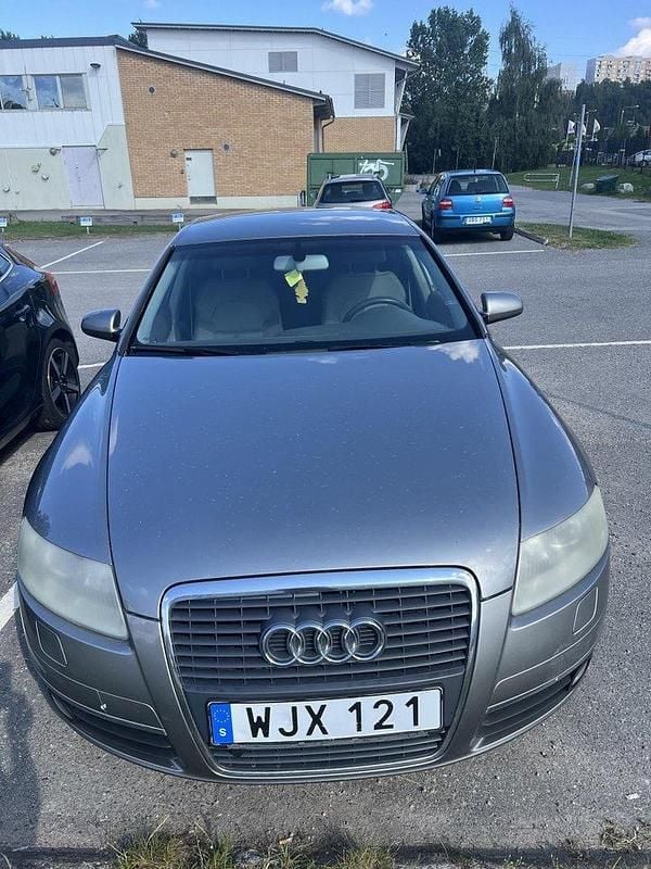 Grå Begagnad 2005 Audi A6 Proline Sedan | 30 000 kr (Bra pris) - Bild 1/4