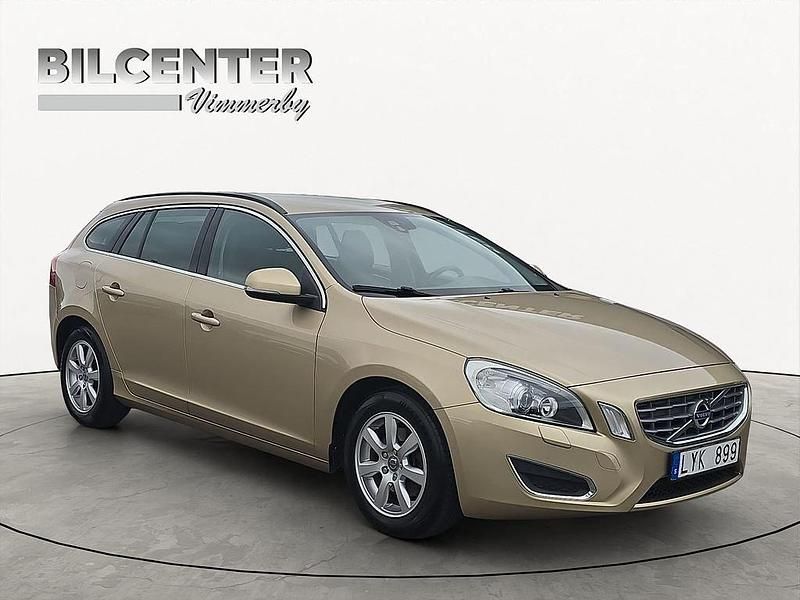 Ljusbrun Begagnad 2011 Volvo V60 Kombi | 77 500 kr (Bra pris) - Bild 1/4