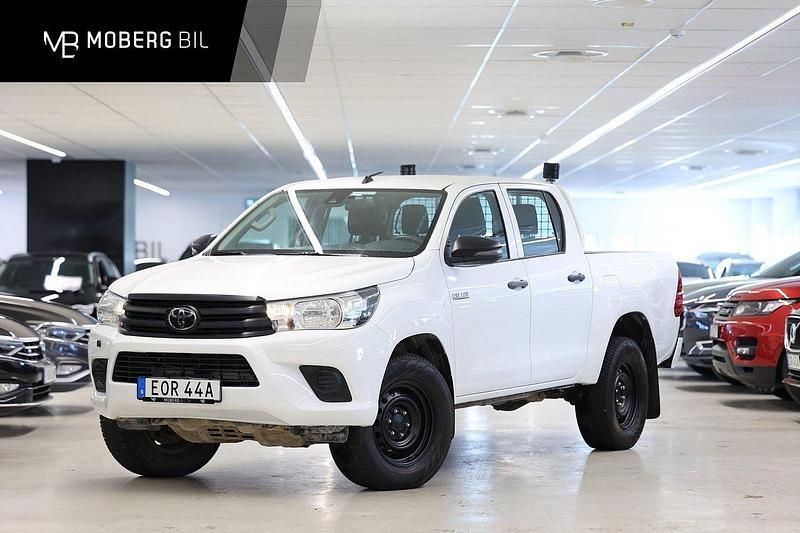 Vit Begagnad 2020 Toyota HiLux Pickup | 359 900 kr (Marknadspris) - Bild 1/3