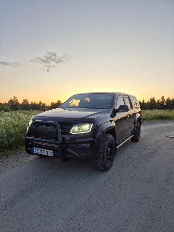 Brun Begagnad 2018 VW Amarok Pickup | 167 000 kr (Dyr) - Bild 1/4