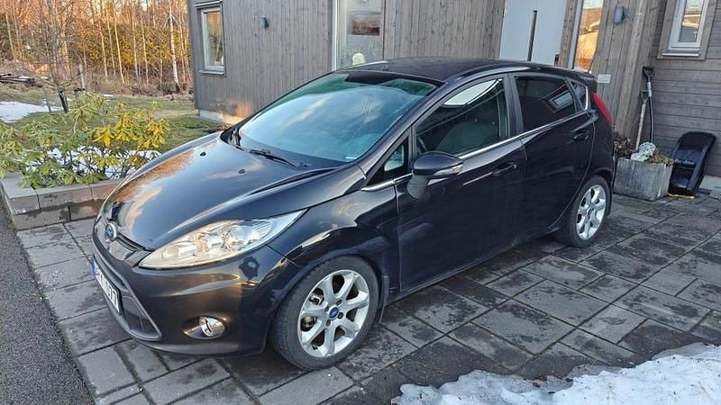 Begagnad Ford Fiesta 82 HK (60 kW) 2011 Halvkombi