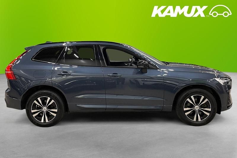 Begagnad Volvo XC60 R-Design 2022 Blå SUV