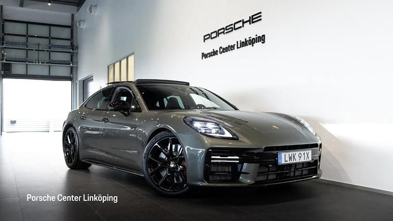 Ny 2025 Porsche Panamera 4S Sedan | 1 983 100 kr - Bild 1/4