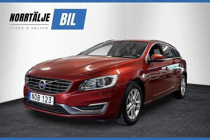 Röd Begagnad 2014 Volvo V60 Momentum Kombi | 149 900 kr (Marknadspris) - Bild 1/3