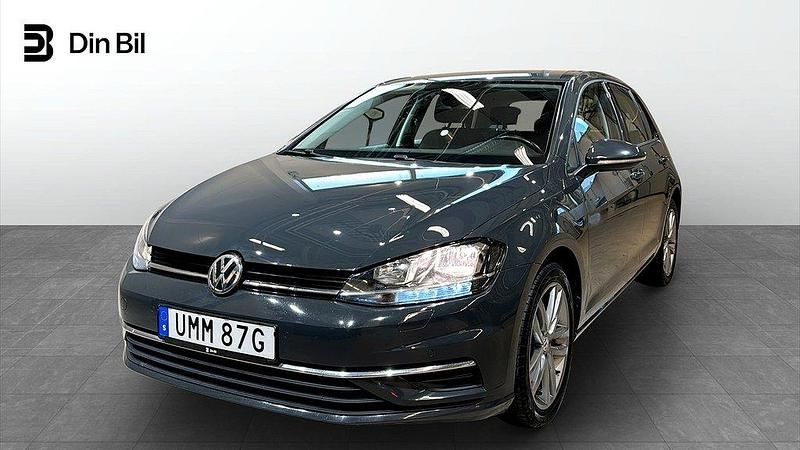 Grå Begagnad 2019 VW Golf VIII Kombi | 174 900 kr (Lite dyr) - Bild 1/4
