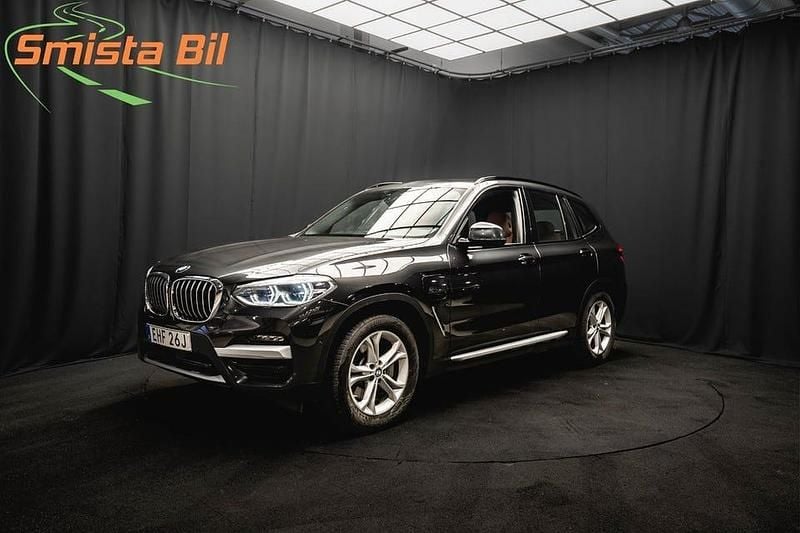 Grå Begagnad 2020 BMW X3 Shadowline SUV | 344 900 kr - Bild 1/3