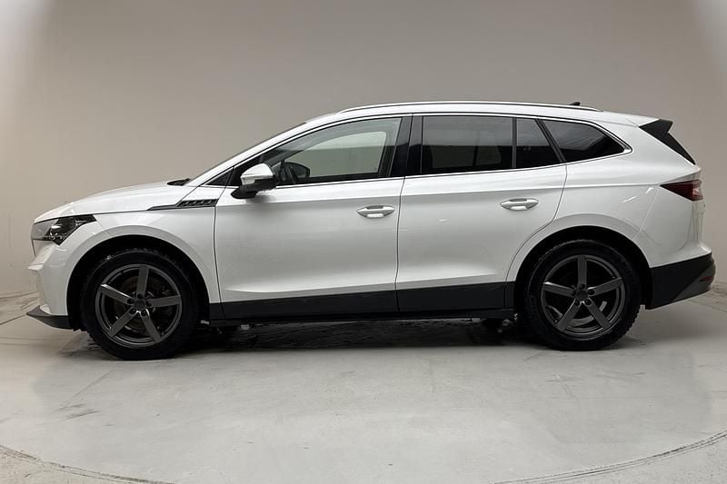 Begagnad Skoda Enyaq iV 150 kW (204 HK) 2023 Vit SUV