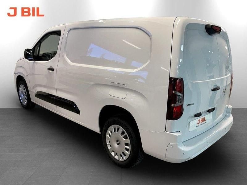 Ny Opel Combo Elite 131 HK (96 kW) 2025 Vit kaolin Van
