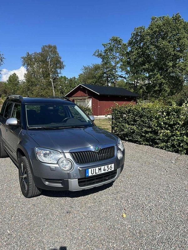 Grå Begagnad 2013 Skoda Yeti Experience SUV | 105 000 kr (Superpris) - Bild 1/4