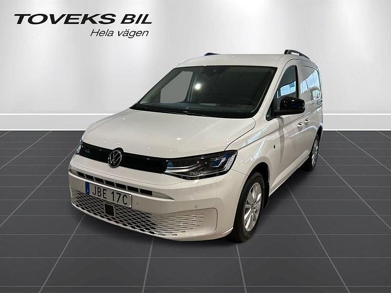 Vit (candyvit) Ny 2025 VW Caddy Minibuss | 418 750 kr (Marknadspris) - Bild 1/4