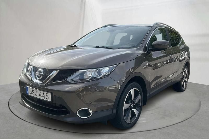 Brun Begagnad 2017 Nissan Qashqai Pack SUV | 159 900 kr (Superpris) - Bild 1/4