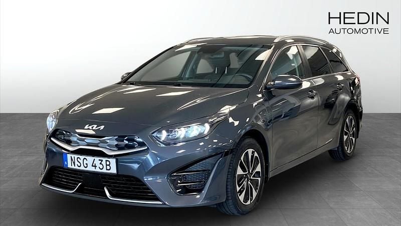 Begagnad 2022 Kia Ceed Sportswagon Advance Kombi | 209 800 kr (Bra pris) - Bild 1/4
