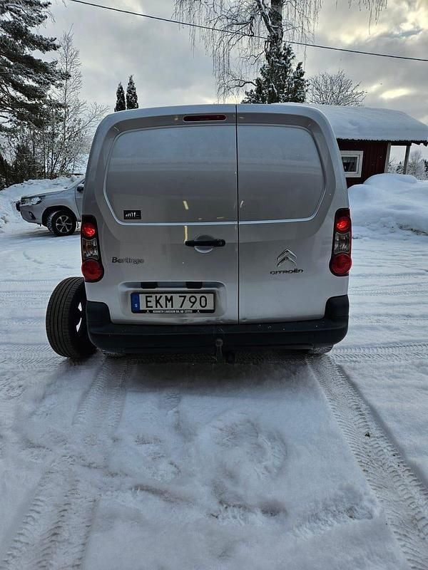 Begagnad Citroën Berlingo 90 HK (66 kW) 2014 Minibuss
