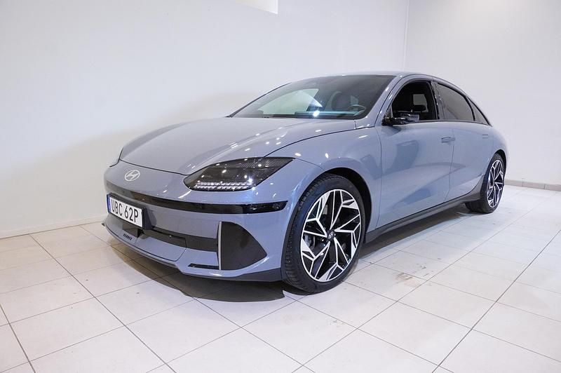 Begagnad Hyundai Ioniq 6 Advanced 167 kW (228 HK) 2023 Blå Sedan