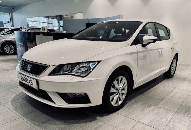 Vit Begagnad 2020 Seat Leon Style Halvkombi | 129 900 kr (Dyr) - Bild 1/4
