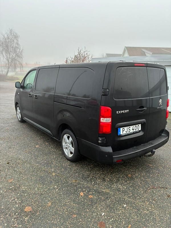 Begagnad Peugeot Expert 177 HK (130 kW) 2017 Van