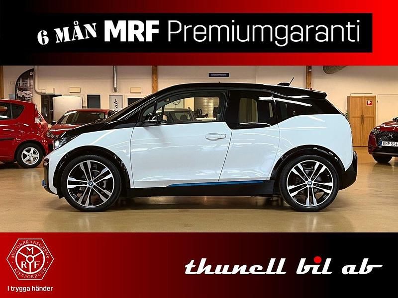 Vit Begagnad 2018 BMW i3 Comfort Edition Halvkombi | 199 500 kr (Marknadspris) - Bild 1/4