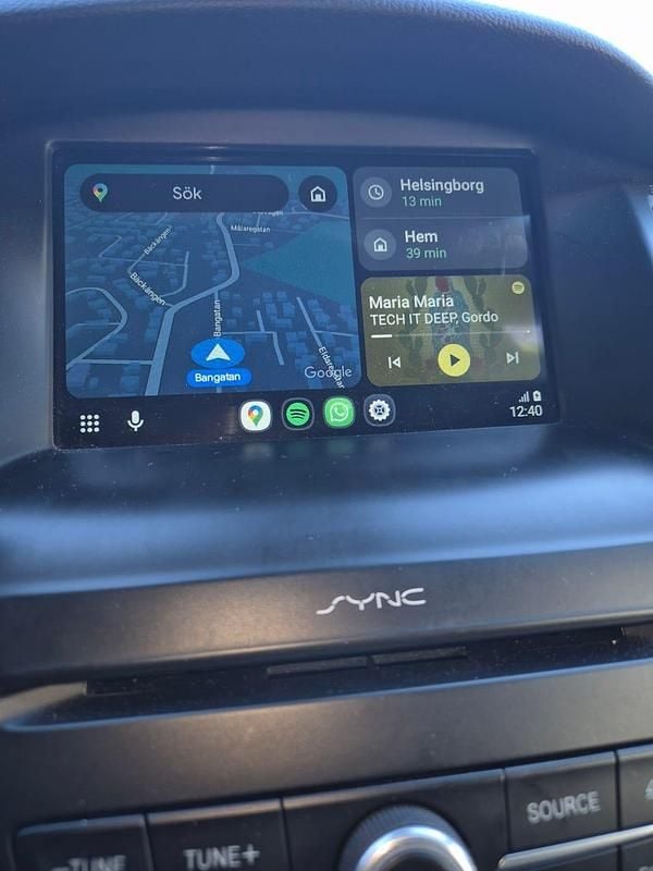 Begagnad Ford Focus 125 HK (91 kW) 2017 Röd med svart tak Kombi