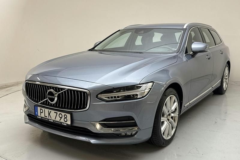Ljusblå Begagnad 2018 Volvo V90 Inscription Kombi | 261 000 kr (Bra pris) - Bild 1/4