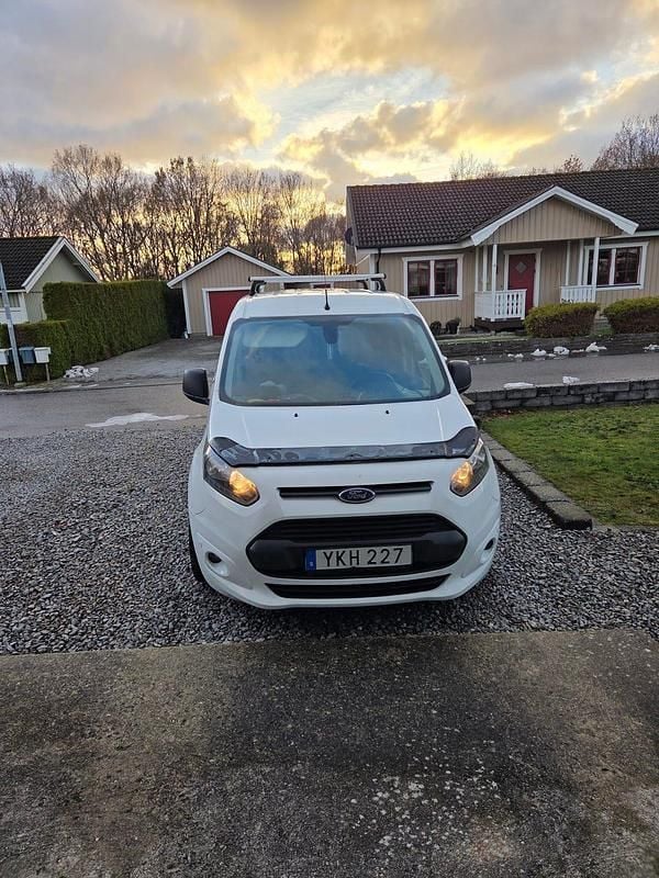 Begagnad Ford Transit Connect 120 HK (88 kW) 2017 Minibuss